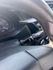 Toyota Corolla 2015-thumb-12