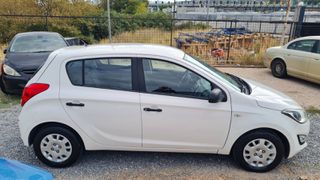 Hyundai i 20 2014 DIESEL-thumb-4