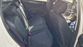 Hyundai i 20 2014 DIESEL-thumb-12