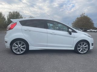 Ford Fiesta 2016 ST LINE-thumb-9