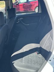 Dacia Duster 2015 4x2-thumb-19