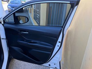 Toyota C-HR 2017 1.2 CVT 4WD C-ENTER-thumb-11