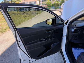 Toyota C-HR 2017 1.2 CVT 4WD C-ENTER-thumb-13