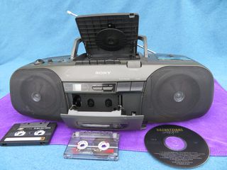 SONY CD RADIO CASSETTE RECORDER CFD-9