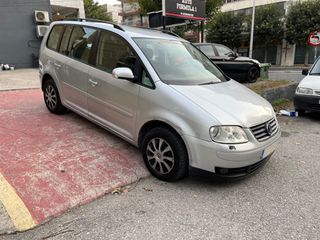 Volkswagen Touran 2007 Κυκλοφορεί κανονικά πρόβλημα στην πεταλούδα