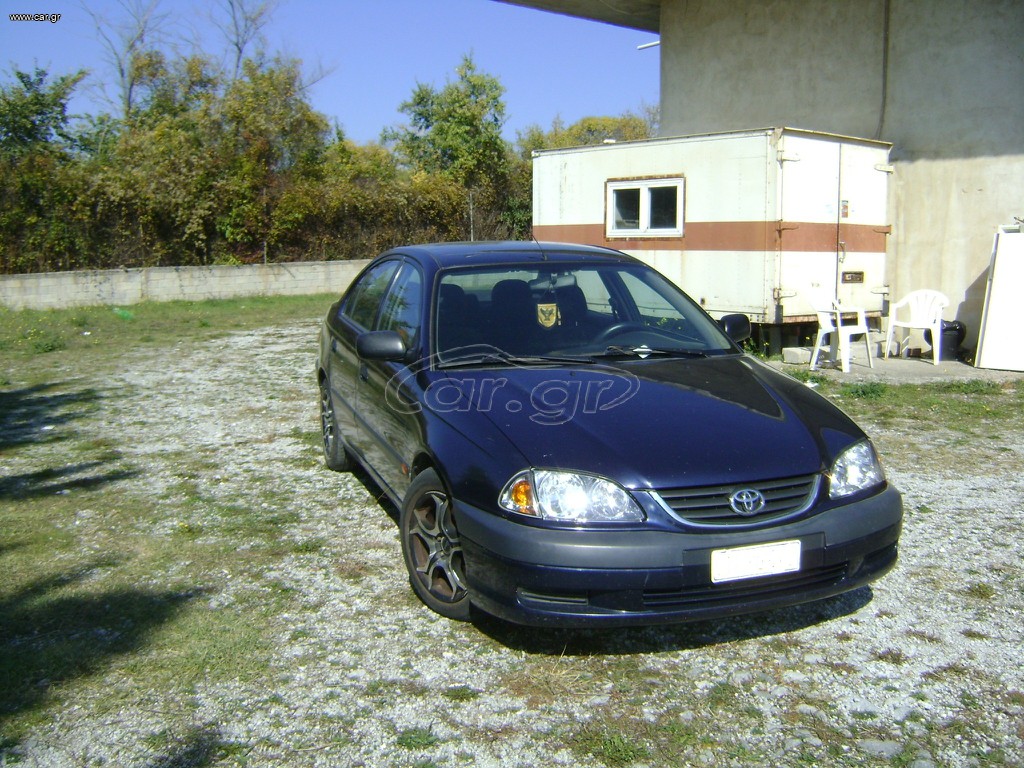 Toyota Avensis 2002