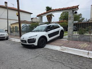 Citroen C4 Cactus 2015 BLUEHDI 100 STOP&START-thumb-1