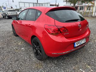 Opel Astra 2015-thumb-3