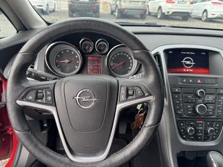 Opel Astra 2015-thumb-9