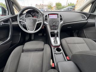 Opel Astra 2015-thumb-13