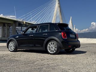 Mini Cooper S 2016-thumb-3