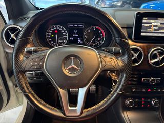 Mercedes-Benz B 180 2012 BLUE EFFICIENCY-AYTOMATIC-PANORAMA-thumb-24