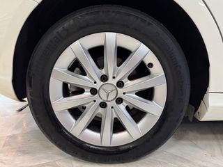 Mercedes-Benz B 180 2012 BLUE EFFICIENCY-AYTOMATIC-PANORAMA-thumb-18