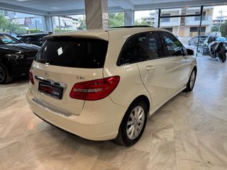 Mercedes-Benz B 180 2012 BLUE EFFICIENCY-AYTOMATIC-PANORAMA-thumb-11