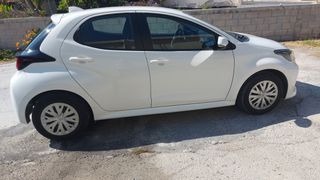 Toyota Yaris 2022 1.0 ΕΛΛΗΝΙΚΟ ΜΕ ΕΓΓΥΗΣΗ ΤΟΥΟΤΑ-thumb-2