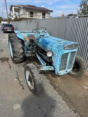 Τρακτέρ Ford 1977 Dexta