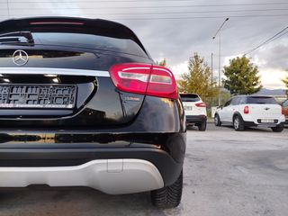 Mercedes-Benz GLA 180 2018 Klasse GLA 180 d-thumb-9