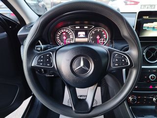 Mercedes-Benz GLA 180 2018 Klasse GLA 180 d-thumb-27