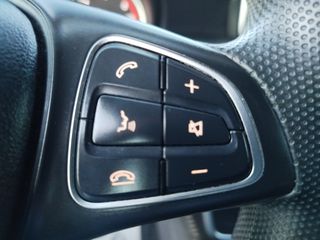 Mercedes-Benz GLA 180 2018 Klasse GLA 180 d-thumb-29