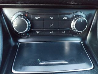 Mercedes-Benz GLA 180 2018 Klasse GLA 180 d-thumb-32
