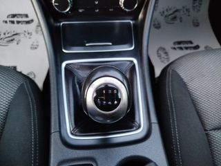Mercedes-Benz GLA 180 2018 Klasse GLA 180 d-thumb-33