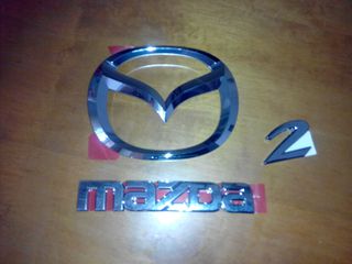 MAZDA 2  ΣΗΜΑ ΠΙΣΩ ΚΑΠΟ