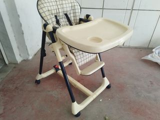 Καρεκλάκι μωρού Peg Perego Prima Pappa