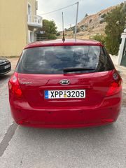 Kia Ceed / cee'd 2008-thumb-1