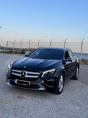 Mercedes-Benz GLA 200 2015 URBAN 7G-DCT