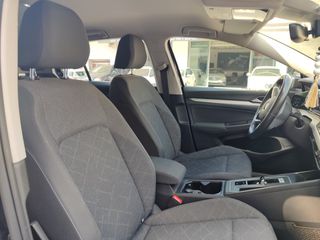 Volkswagen Golf 2021 e TSI-thumb-15