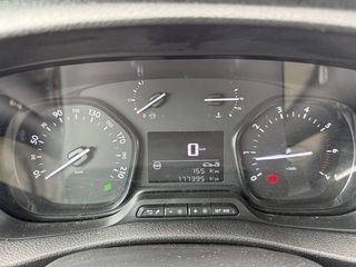 Peugeot Expert 2021-thumb-11
