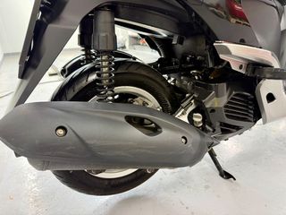 Yamaha Tricity 125 2014-thumb-16
