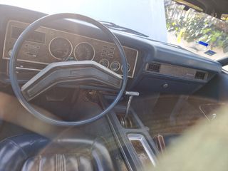 Ford Mustang 1975 II coupe-thumb-12