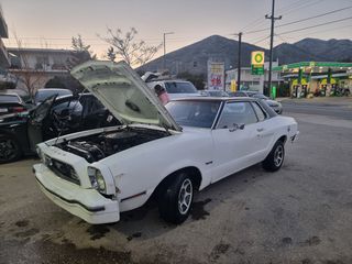 Ford Mustang 1975 II coupe-thumb-2