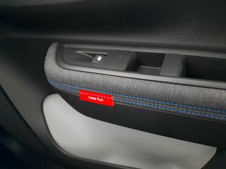 Citroen C3 2025 1.2 100hp plus-thumb-17