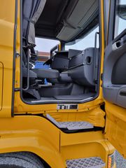 Scania 2017 R580 V8 TOPLINE-thumb-4