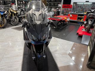 Kymco AK 575 Premium 2026 E5+ & *ΔΩΡΑ ΠΡΟΣΦΟΡΑΣ*