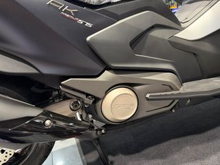 Kymco AK 575 Premium 2026 E5+ & *ΔΩΡΑ ΠΡΟΣΦΟΡΑΣ*-thumb-5