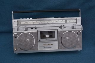 Grundig RR 710 Stereo FM AM Stereo Radio. Mini Ghettoblaster
