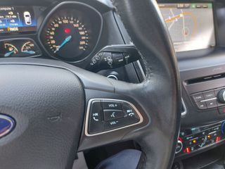 Ford Focus 2016 1.5 TDCi Titanium PowerShift  MPS 6 / VIGNALE / KEYLESS-thumb-32