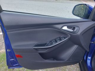 Ford Focus 2016 1.5 TDCi Titanium PowerShift  MPS 6 / VIGNALE / KEYLESS-thumb-41