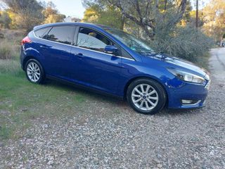 Ford Focus 2016 1.5 TDCi Titanium PowerShift  MPS 6 / VIGNALE / KEYLESS-thumb-3