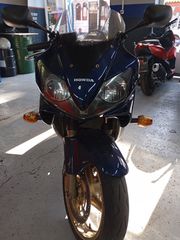 Honda CBR 600 F 2004 f4i