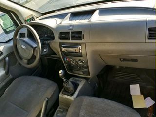 Ford Transit-thumb-2