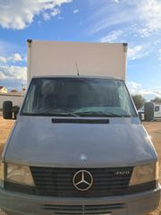 Mercedes-Benz 2005 Sprinter 412D