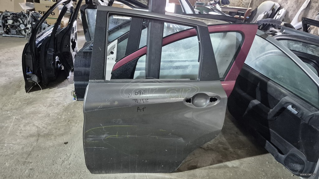 Nissan note 16 πίσω αρ
