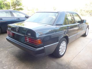 Mercedes-Benz 190 1992 190 E-thumb-3