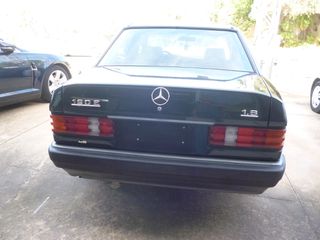 Mercedes-Benz 190 1992 190 E-thumb-4