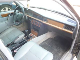 Mercedes-Benz 190 1992 190 E-thumb-14