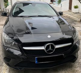 Mercedes-Benz CLA 180 2015
